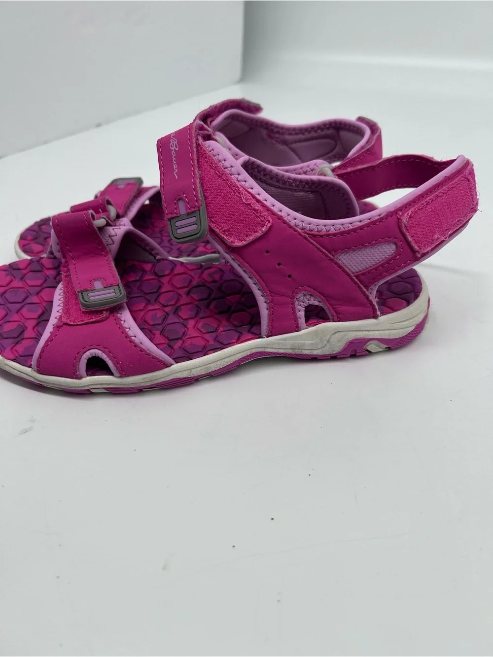 Eddie Bauer Girls' Bright Magenta Open-Toe Sport Sandals size 4